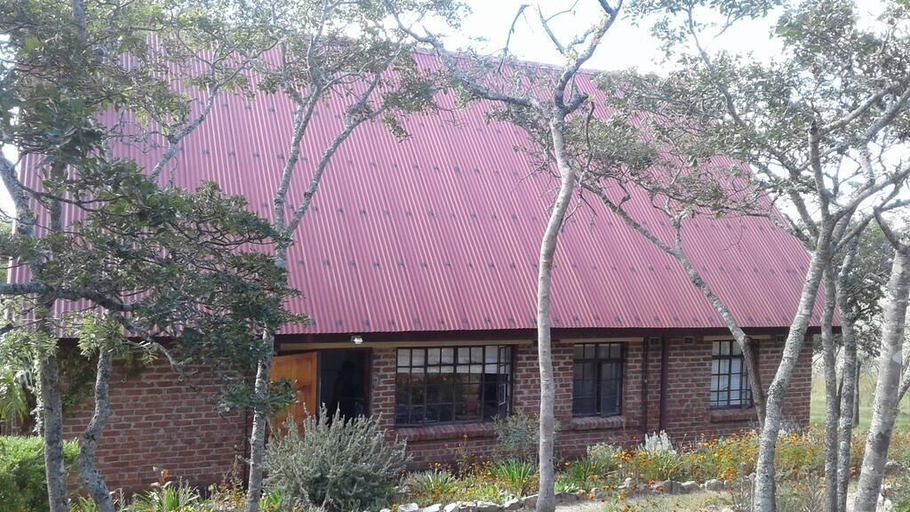 Exterior & Views 2, Paz Cottage, Nyanga