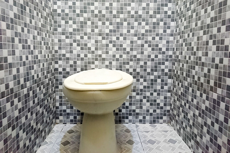 Bathroom, SPOT ON 2875 Kost Pandawa Syariah, Cilacap