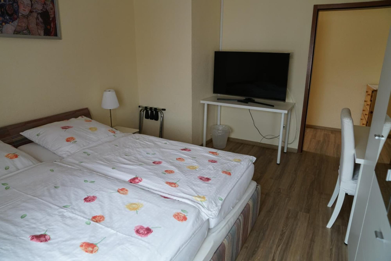 Bedroom 3, Hotel Zum Grafen Hallermunt, Region Hannover