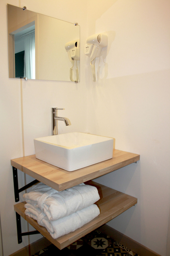 Bathroom 5, Sea View, Vendée