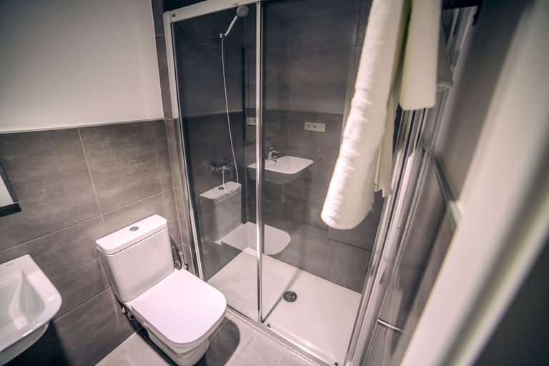 Bathroom 5, Mannix Urban Apartments, Las Palmas