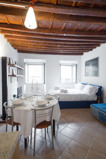 In-room dining 5, Suitelowcost Sant'Agnese, Milano