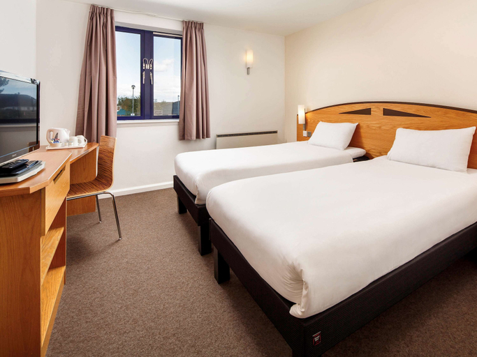 Bedroom 3, Wellingborough Hotel, Northamptonshire