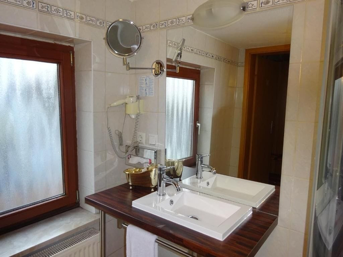 Bathroom 5, Hotel Haus Meeresblick, Ostholstein
