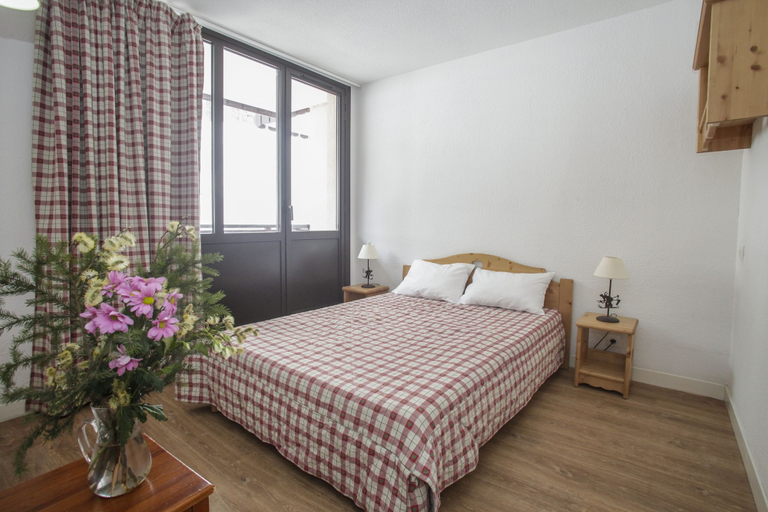 Bedroom 4, Résidence le Rond Point des Pistes, Savoie