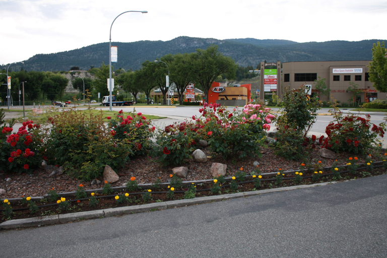 Exterior & Views 2, Sahara Courtyard Inn Penticton, Okanagan-Similkameen