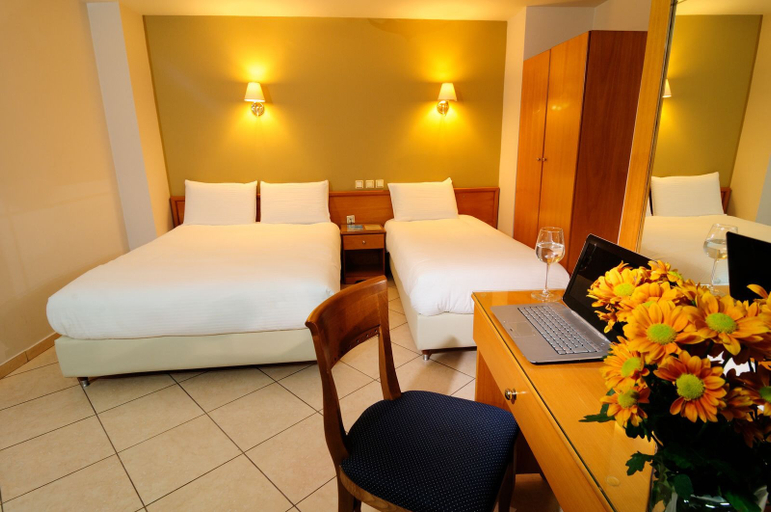 Bedroom 3, Morfeas Hotel, Peloponnese