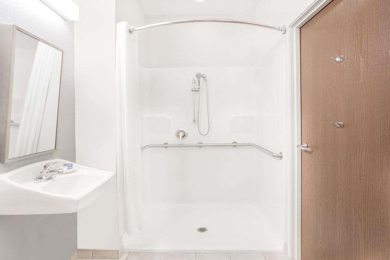 Bathroom 4, Microtel Inn & Suites by Wyndham San Angelo, Tom Green