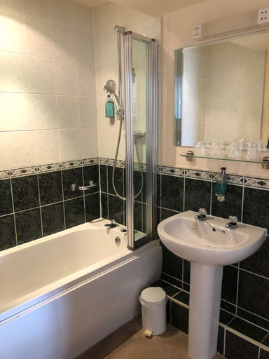 Bathroom 3, Dovey Inn, Gwynedd