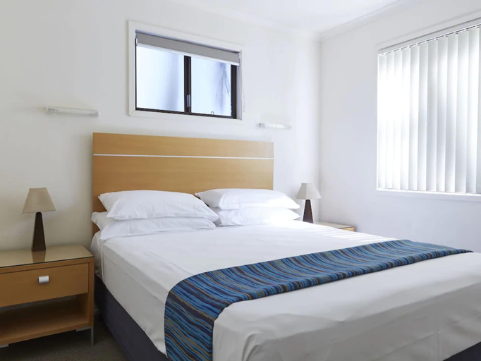 Bedroom 3, NRMA Treasure Island Holiday Resort, Gold Coast