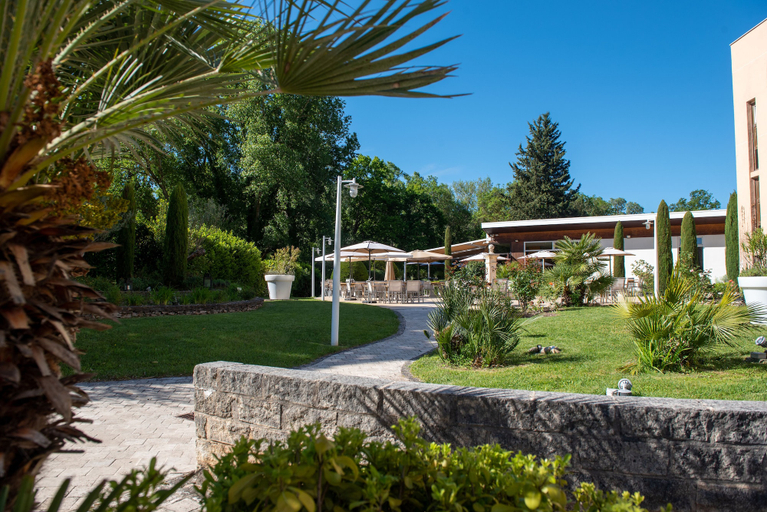 Exterior & Views 2, Hotel Novotel Aix en Provence Pont de l'Arc Fenouillères, Bouches-du-Rhône