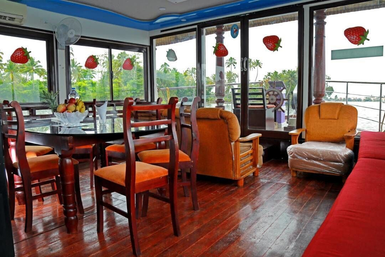 Food & Drinks, Lake India House Boats, Alappuzha