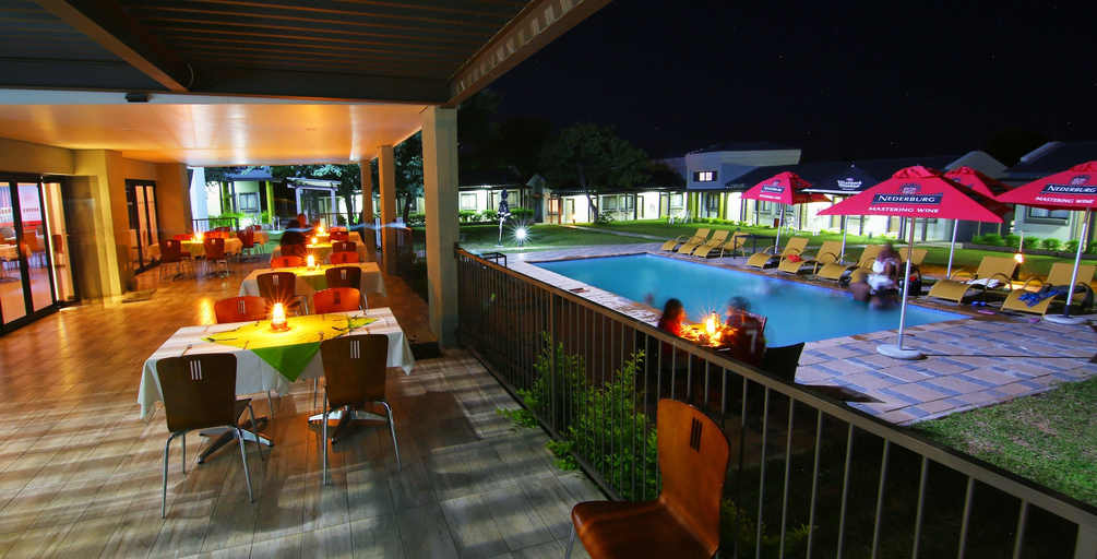 Food & Drinks 5, Travelodge Kasane, Chobe