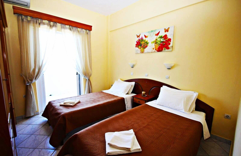 Bedroom 4, Agios Georgios - 2 Beds - Sleeps 4 - Free Parking, Ionian Islands