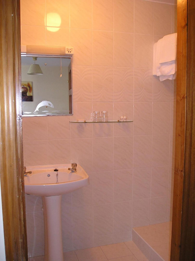 Bathroom 4, Mountain View Guesthouse