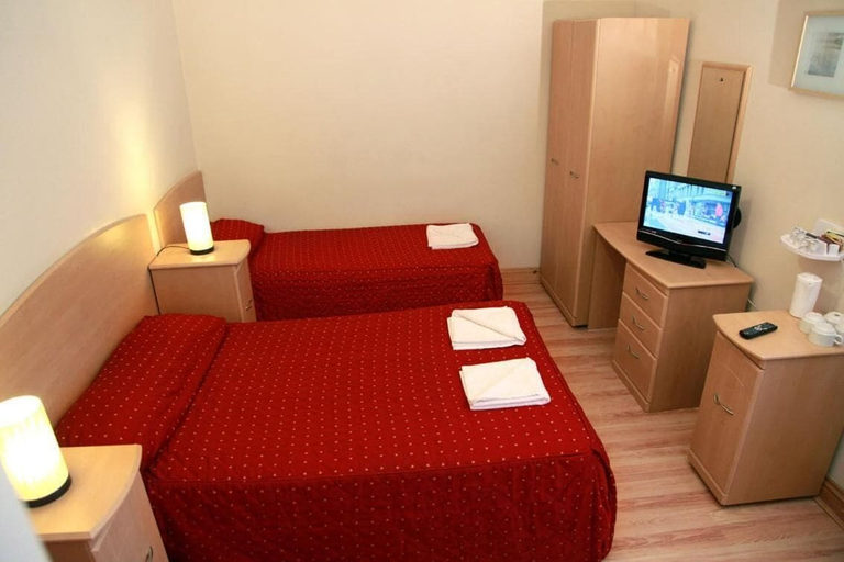 Bedroom 3, Elmwood Hotel, London