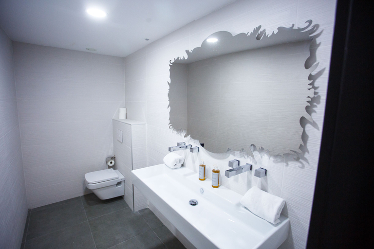 Bathroom 4, Seven Hotel & Wellness - Caters to Gay Men, Las Palmas
