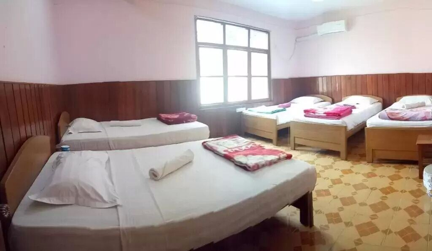 Bedroom 2, Shwe Nadi Guest House, Myingyan