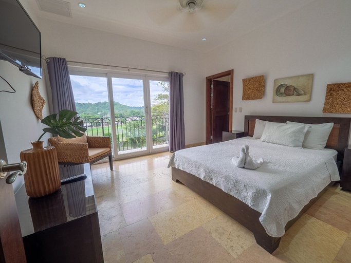 Bedroom 3, Acqua Residences, Garabito