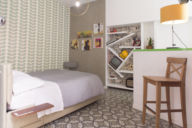 Bedroom 2, Colosseum Garden, Rome