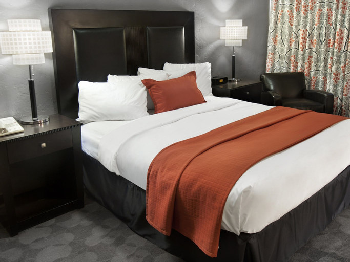 Bedroom 3, Golden Gate Hotel and Casino, Clark