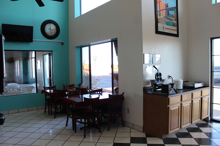 Food & Drinks 5, Howard Johnson By Wyndham Holbrook, Navajo