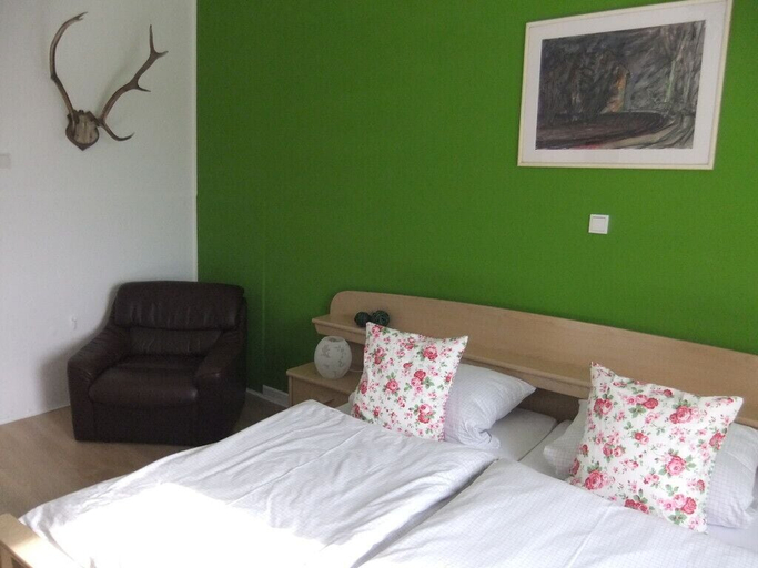 Bedroom 2, Landgasthof Zum Adler, Fulda