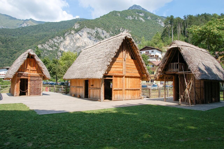 Exterior & Views 2, Albergo Pieve, Trento
