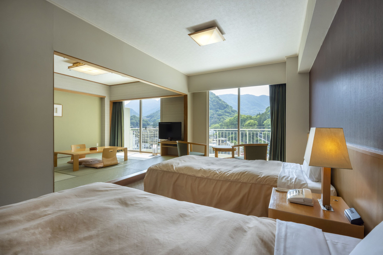 Bedroom 4, Yumoto Fujiya Hotel, Hakone