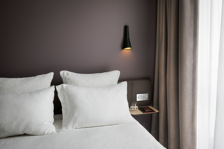 Bedroom 4, OKKO Hotels Grenoble Centre, Isère