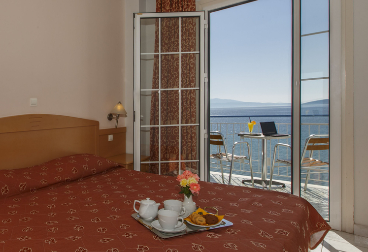 Bedroom 2, Hotel Tolo, Peloponnese