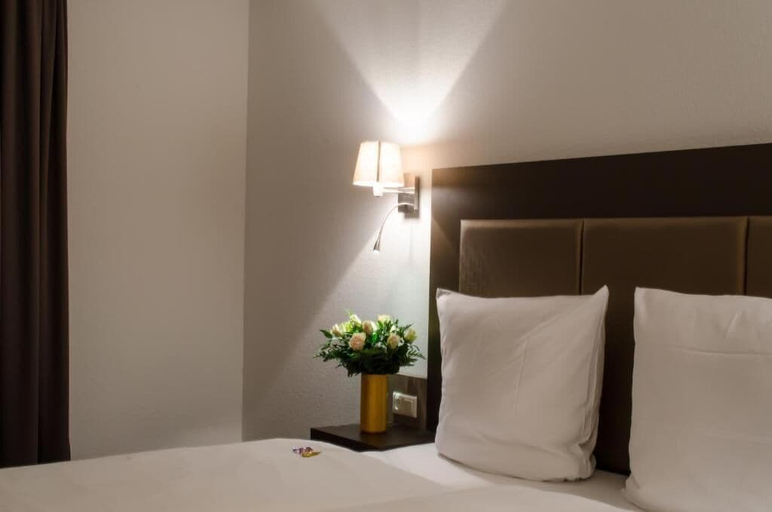 Bedroom 5, City Hotel Wiesbaden, Wiesbaden
