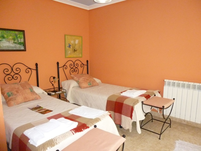 Bedroom 2, Hostal Ciudad de Nájera, La Rioja