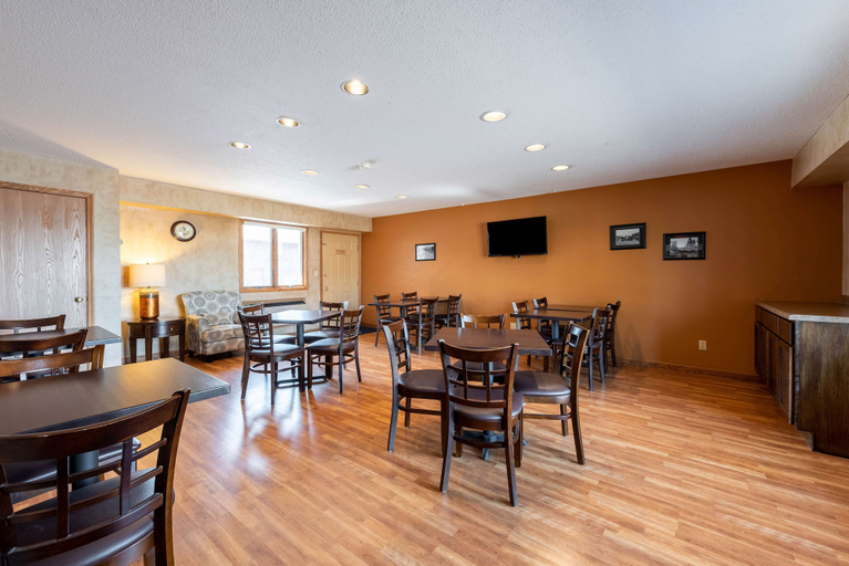 Food & Drinks 4, Americas Best Value Inn & Suites St. Marys, Auglaize