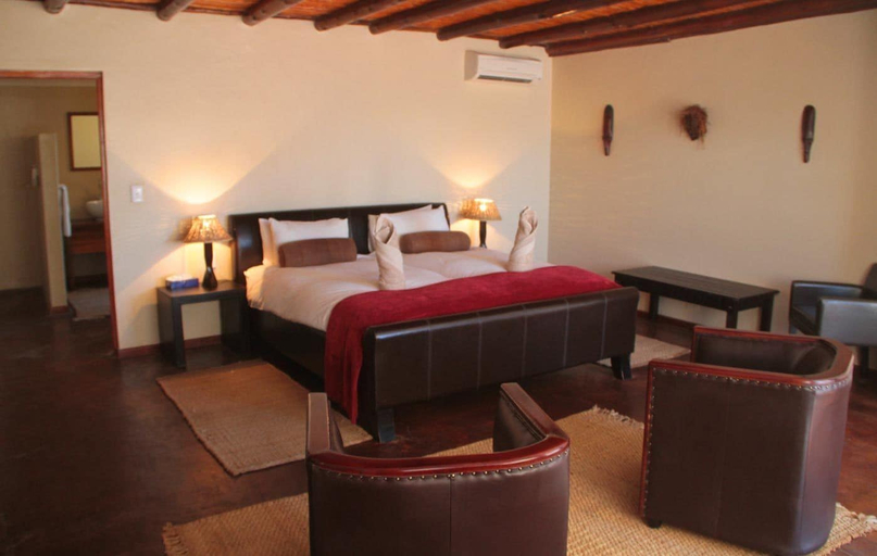 Bedroom 2, Zebra Kalahari Lodge, Mariental Rural