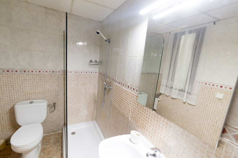 Bathroom 4, Casa del Forn, Alicante