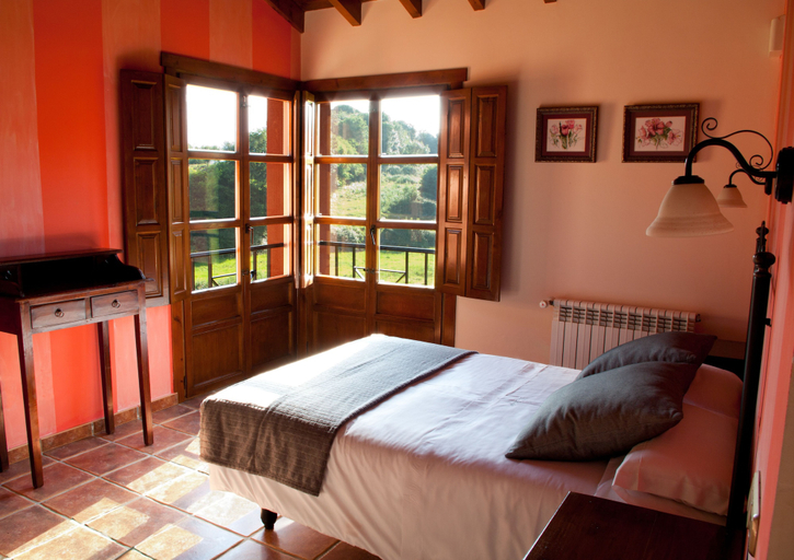 Bedroom, La Lluriga, Asturias
