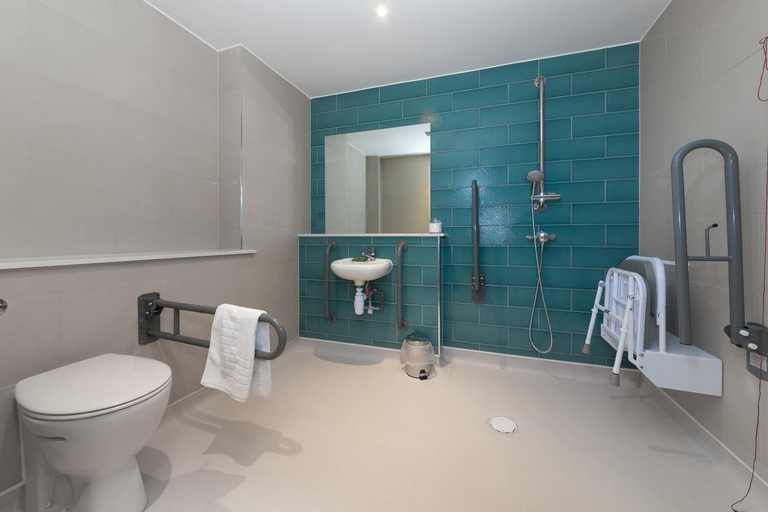 Bathroom 3, The Eaton Oak, Cambridgeshire