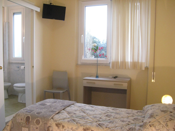 Bedroom 3, Hotel Luca, Lucca