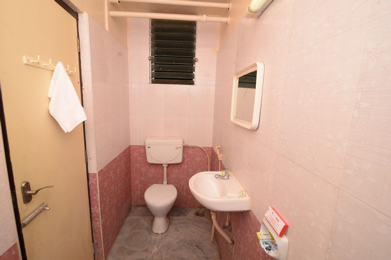 Bedroom 4, Hotel Vijay, Madurai