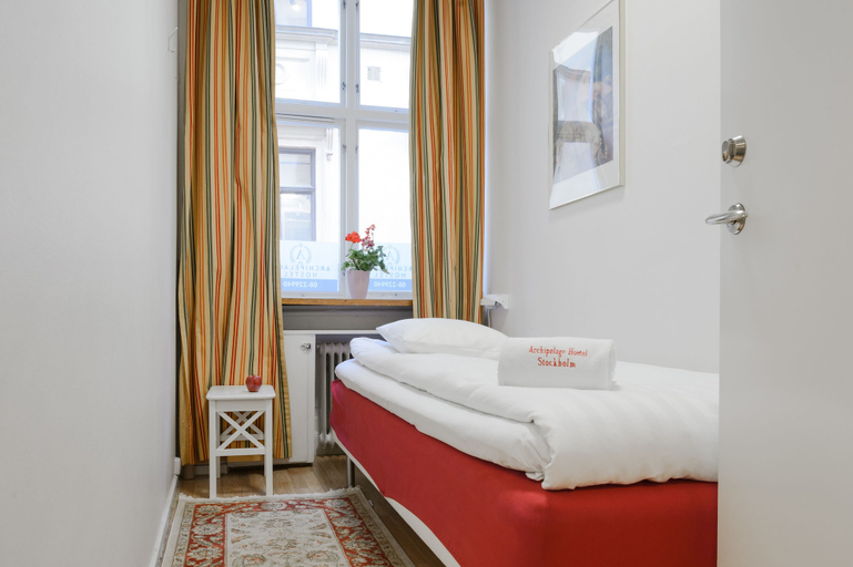 Bedroom 3, Archipelago Hostel Old Town, Stockholm