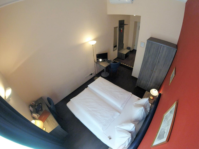 Bedroom 4, Hotel Pension Excellence, Wien
