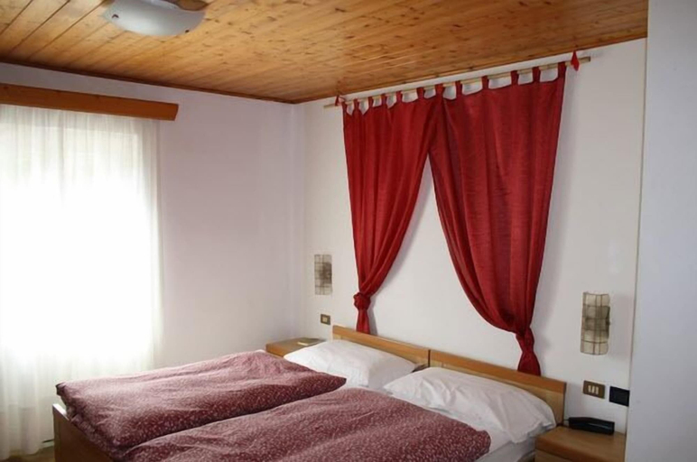 Bedroom 3, Albergo Ristorante La Baita, Belluno