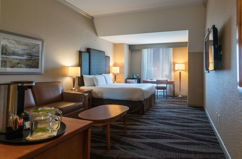Bedroom 3, Prestige Harbourfront Resort, WorldHotels Luxury, Columbia-Shuswap