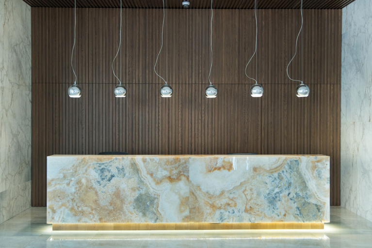 Others 5, Mandali Hotel