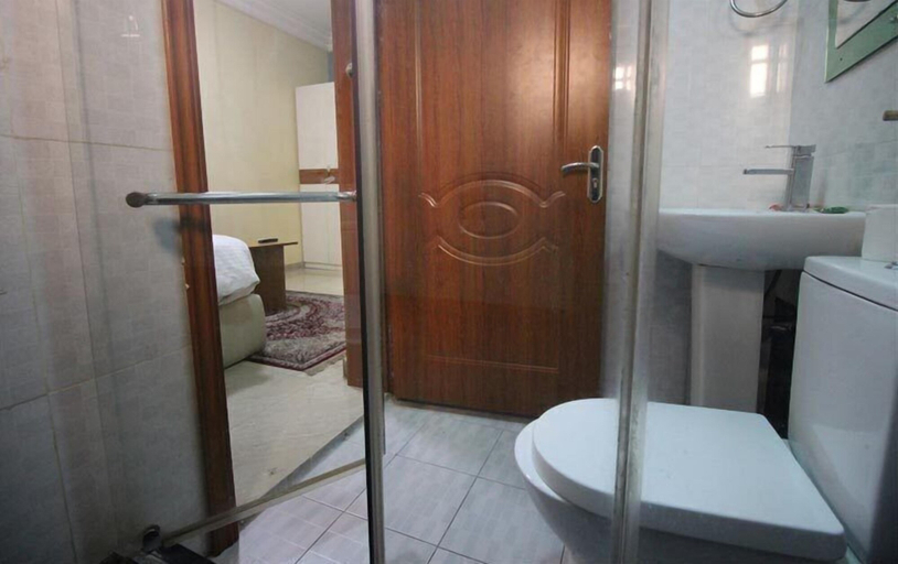 Bathroom, Christine Apartment Hotel Ltd, Port Harcourt