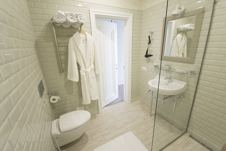 Bathroom 3, Capital Hotel, Gelendzhik gorsovet