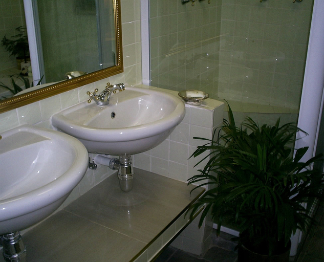 Bathroom 4, Emerald Guest House Springs, Ekurhuleni