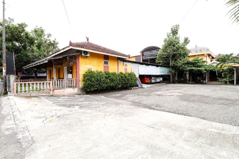 Exterior & Views 5, The Joglo Family Hotel, Magelang