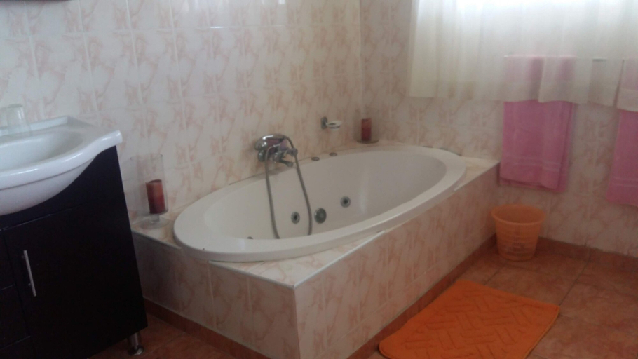 Bathroom, Charming 6-bed House With Swimming Pool in Harare, Harare